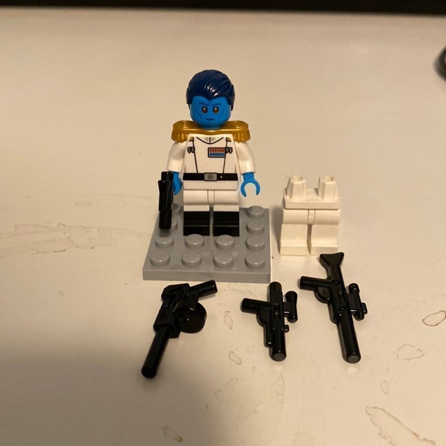 Lego star wars admiral thrawn