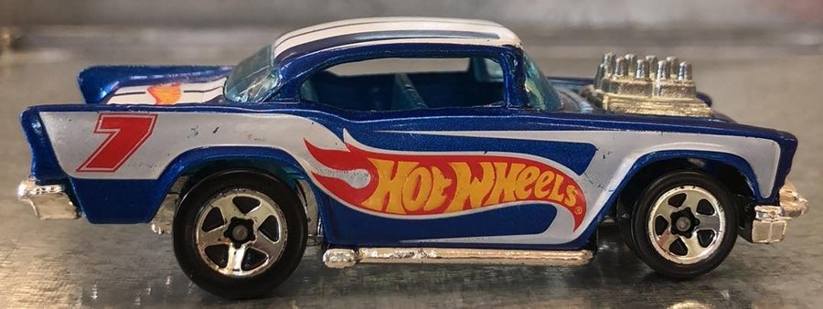 Hot Wheels '57 Chevy 1:64