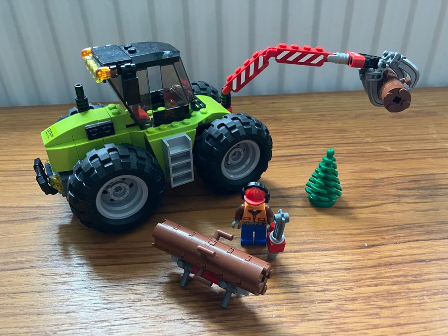 LEGO 60181 Town "Forest Tractor"