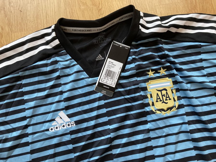 Ny med tags Adidas matchtröja fotboll Argentina storlek 2XL