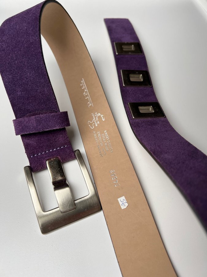 Statement piece purple suede leather belt unique design size 95 like new