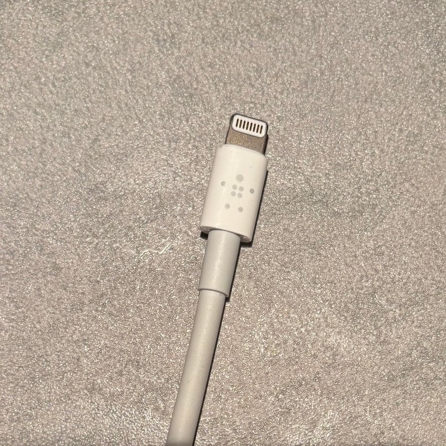 Belkin förgrenining/adapter till iPhone lightning