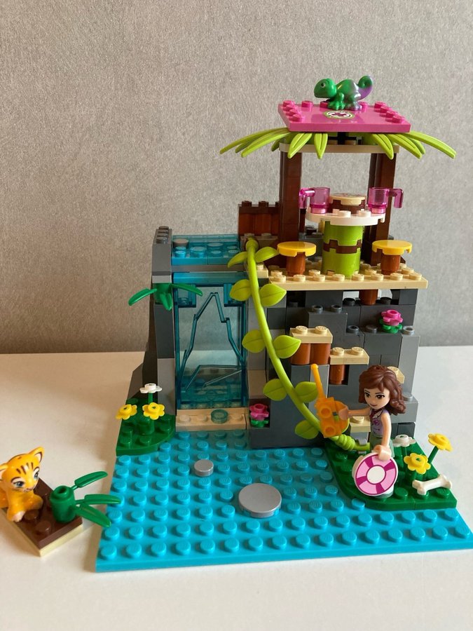 Lego Friends 41033 Räddning vid djungelvattenfallet, komplett!