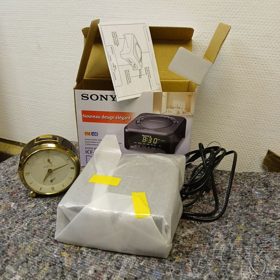 Sony ICF-C1 Radioväckarklocka