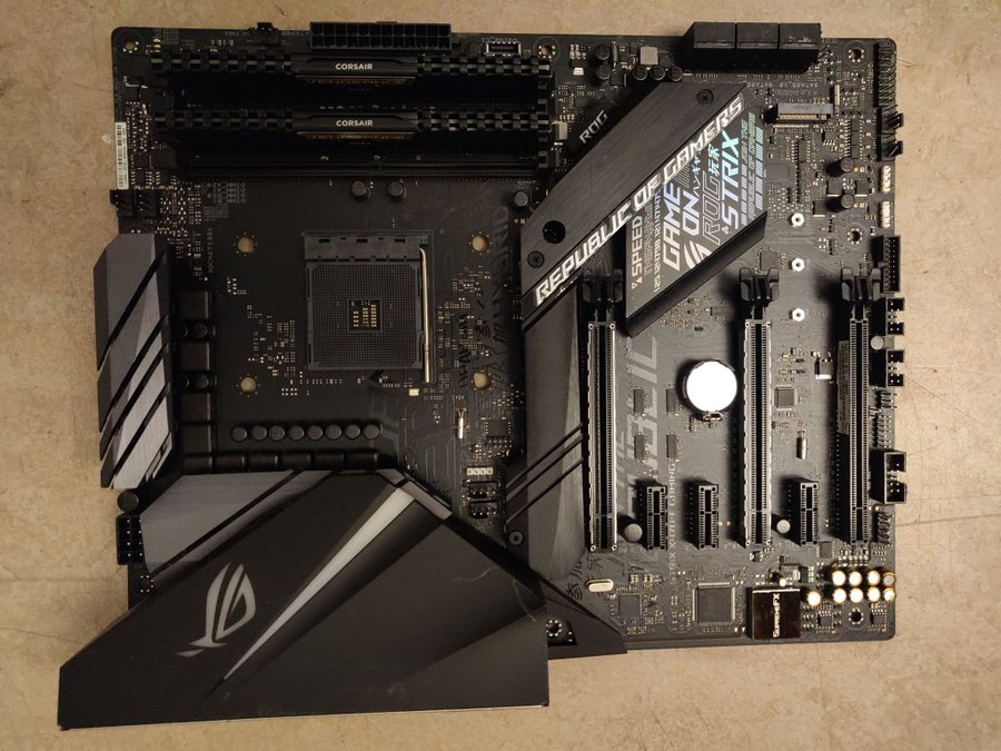 ASUS ROG STRIX x470-F Gaming,