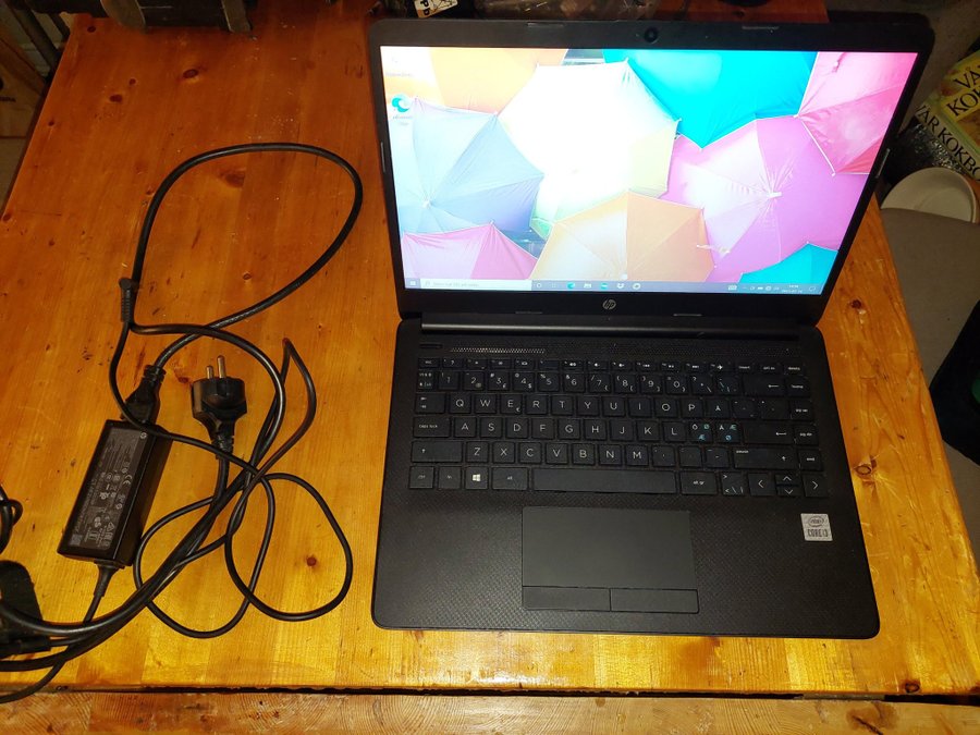 Laptop HP 14tum i3 ssd 256Gb