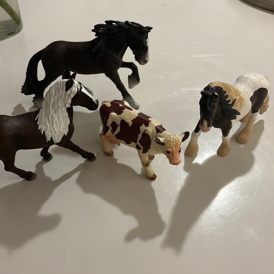 Schleich | hästar | ko |