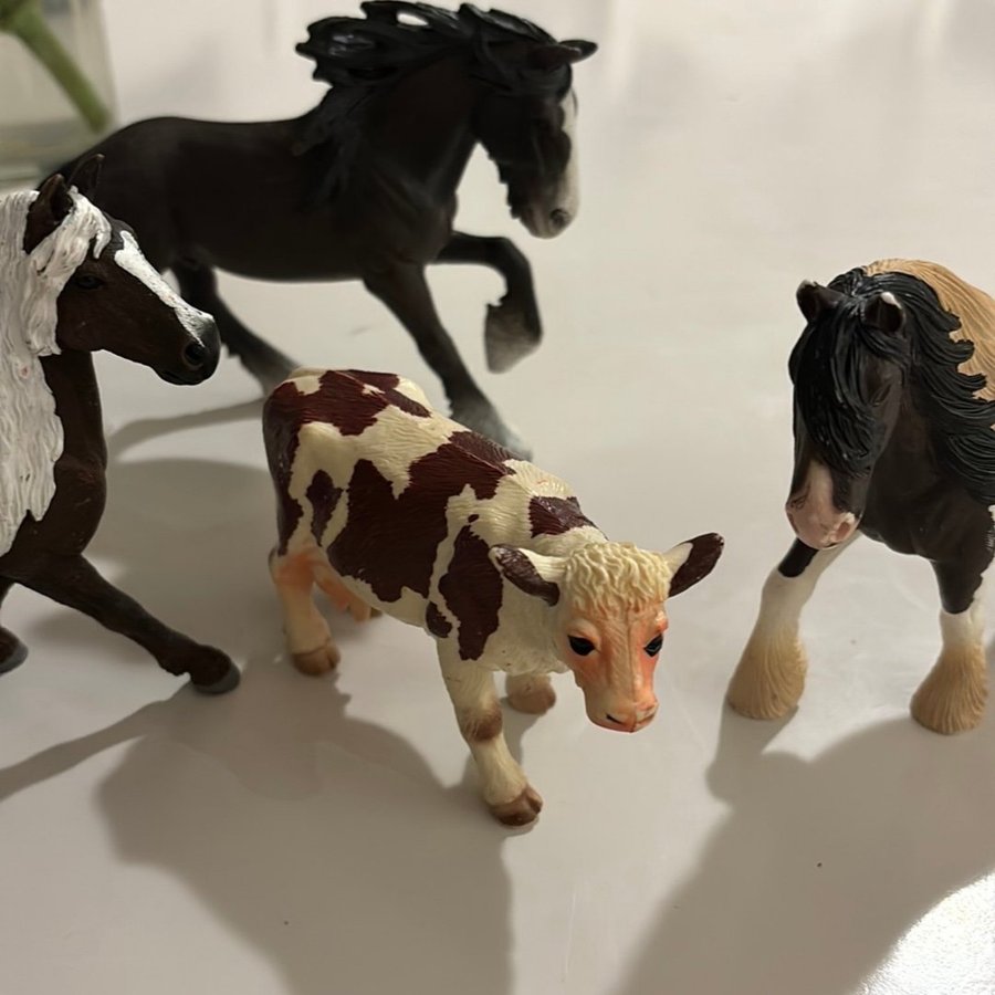 Schleich | hästar | ko |