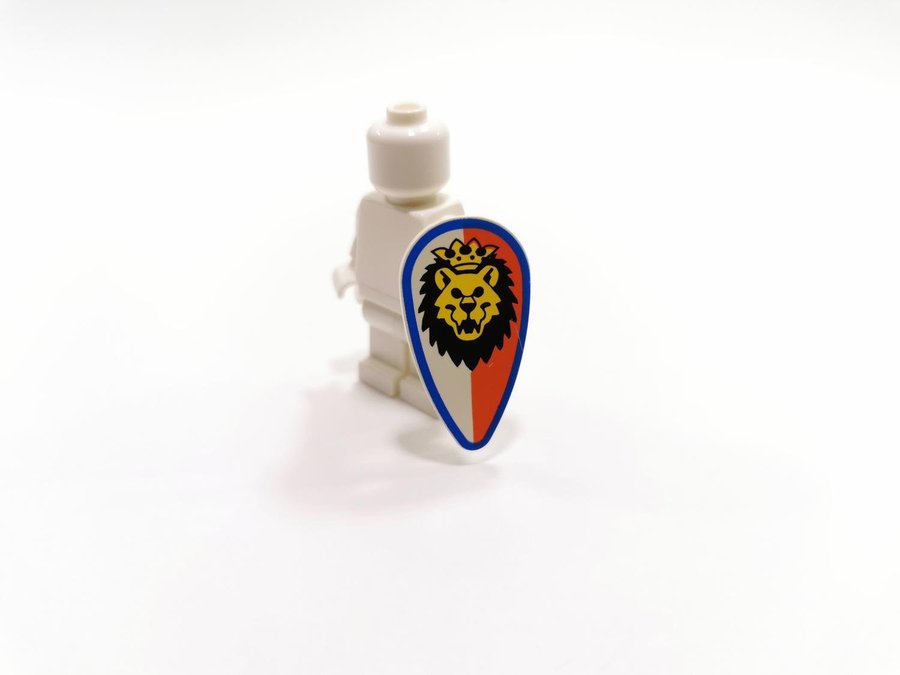 Lego - tillbehör - castle - sköld - part 2586p4d - lejon