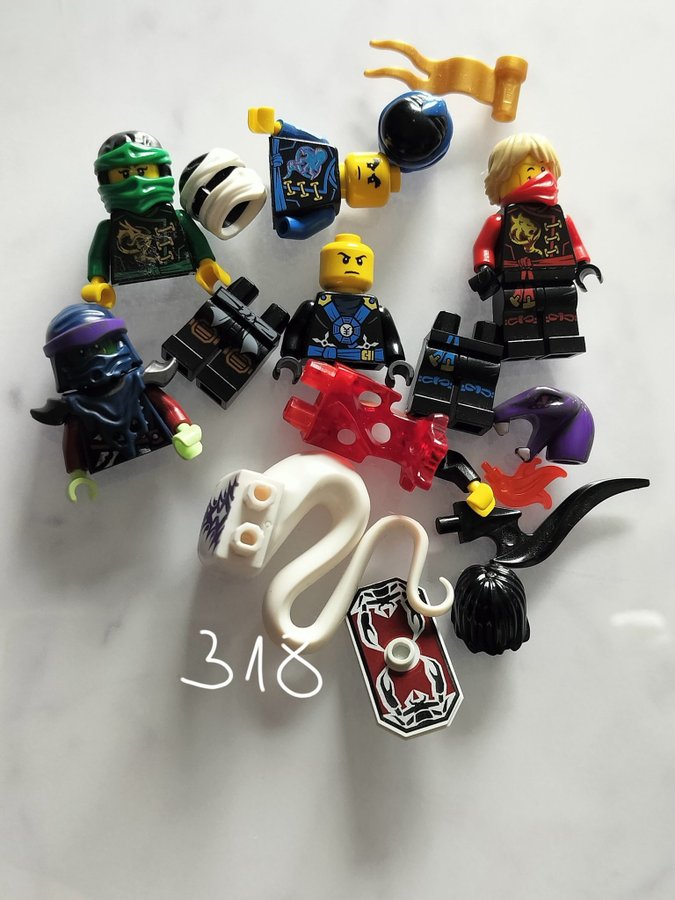 Lego Ninjago Minifigurer  Tillbehör lego Orm