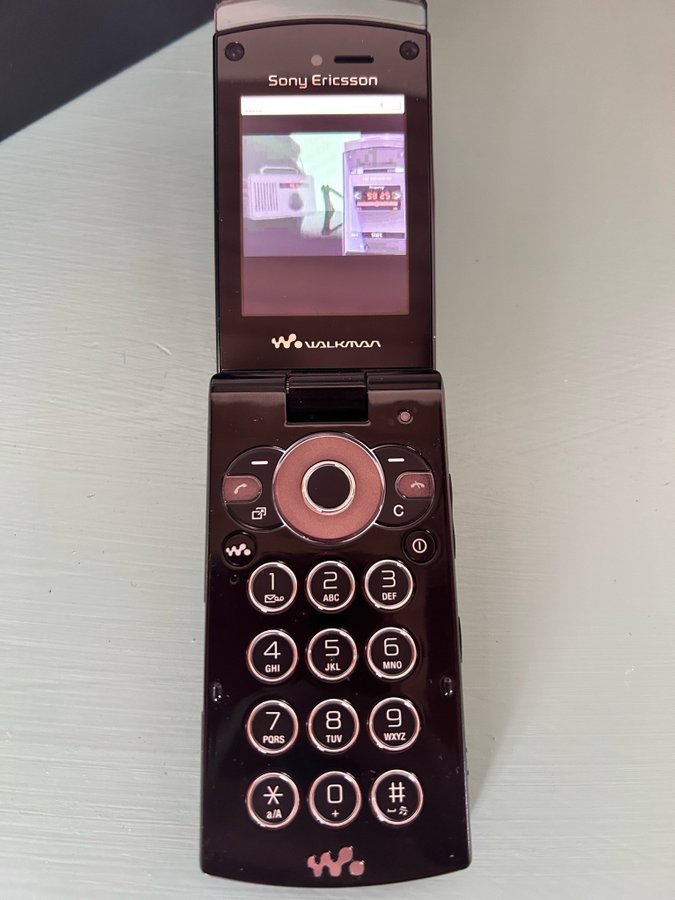 Sony Ericsson w980 ny! Med alt originalt tilbehør ubrugt!