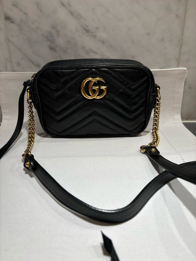 Gucci GG MARMONT MINI SHOULDER BAG