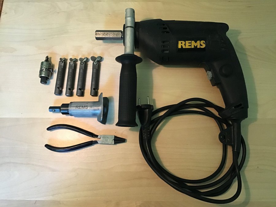 REMS 151402 R220 - Rörexpander+Uppkragningsverktyg+Borrhuvud 3/8-7/8”+Hållare mm