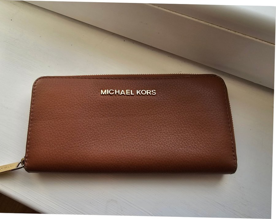 Michael Kors plånbok brun