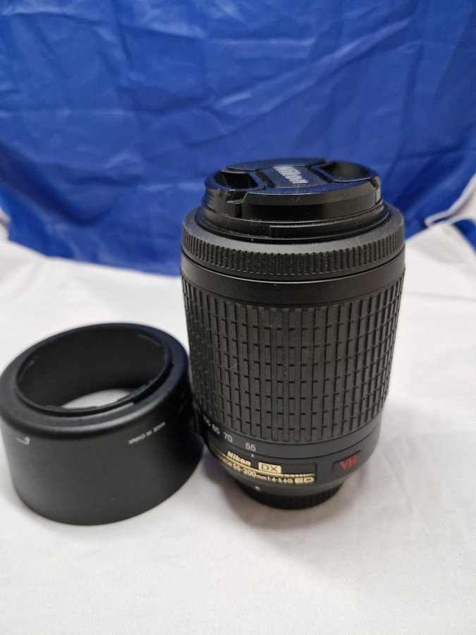 Nikon DX AF-S Nikkor 55-200mm 1:3.5-5.6G VR objektiv