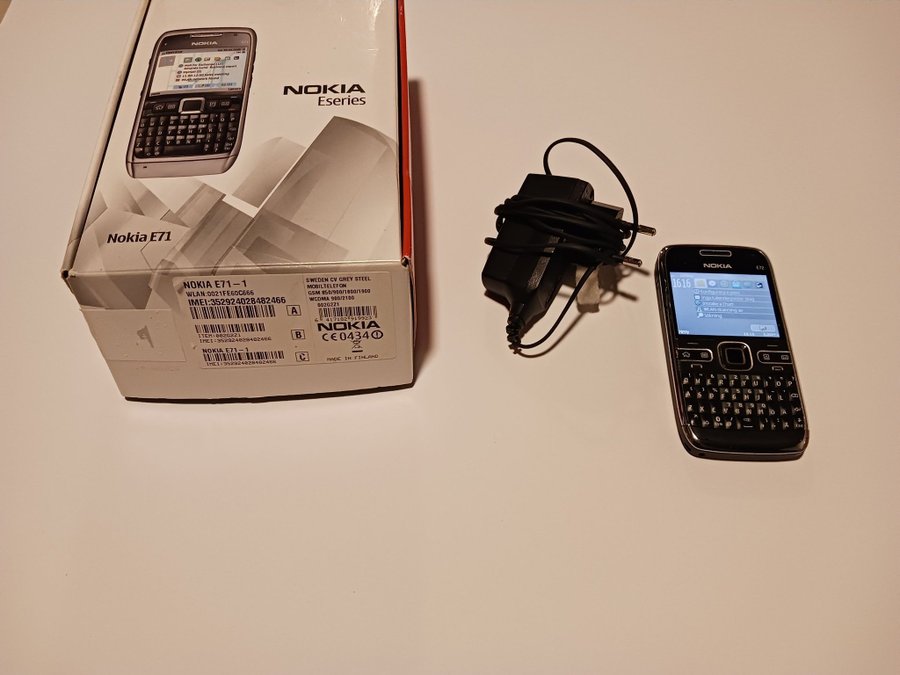 Nokia E71