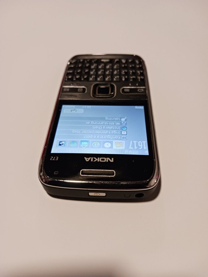 Nokia E71