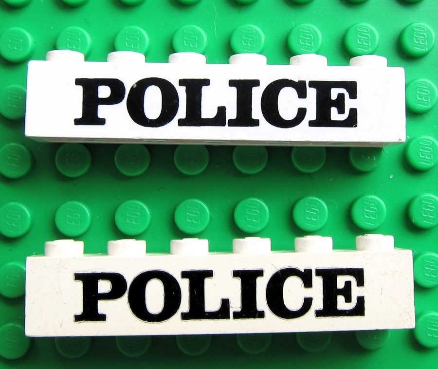 2 st LEGO vit 1 X 6 skylt Polis Police