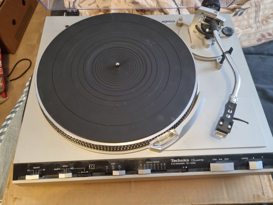 Technics SL-5300 helautomatisk skivspelare