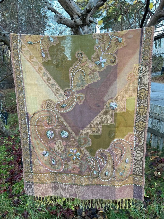 Ny Handbroderad Sjal Halsduk av 100% Kokt Ull från Nepal, ca 200 x 75 cm No.20