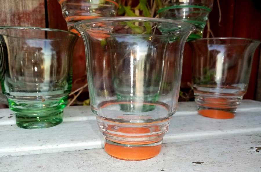 6 st äldre glas /vattenglas gröna  orange