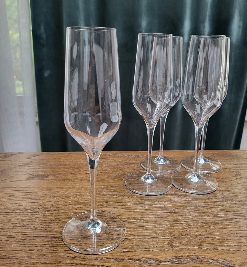 5 höga Champagne glas Kristall "Bormioli Rocco"