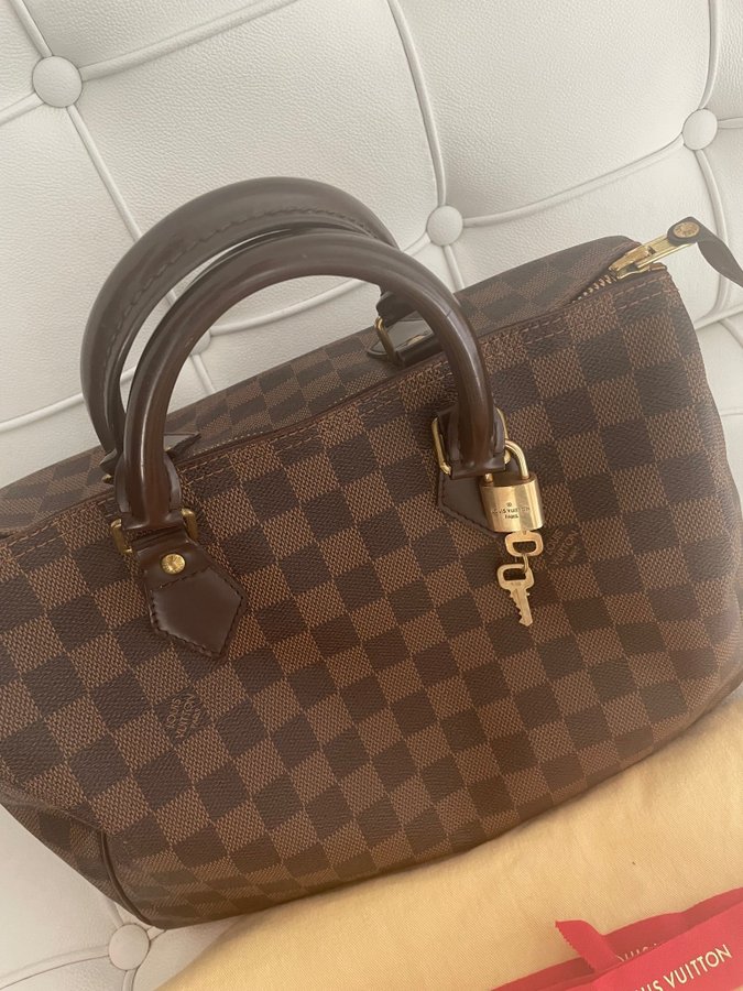 Louis Vuitton Speedy 30 Damier Ebene Canvas Kvitto Alla tillbehör