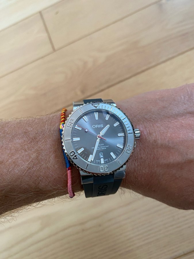 Oris Aquis Date Relief 435mm