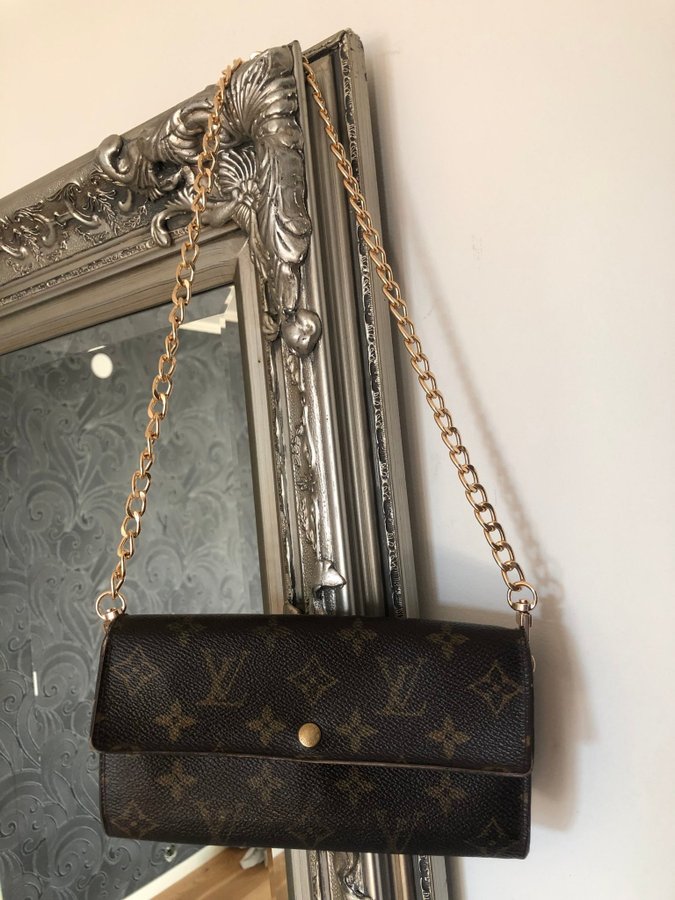 Louis Vuitton plånbok pochette clutch handväska axelväska