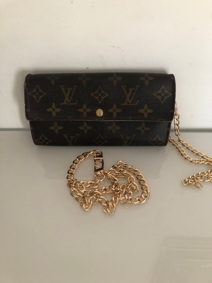 Louis Vuitton plånbok pochette clutch handväska axelväska