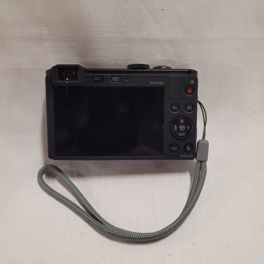 Panasonic Lumix DMC-LF1