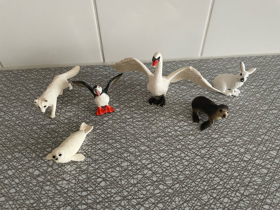 6st olika Schleich djur.