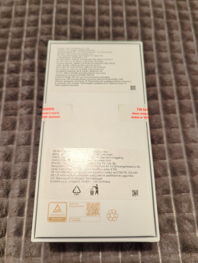 Huawei P40 lite, 128GB lagring, 6GB RAM, ny i oöppnad förpackning, olåst!