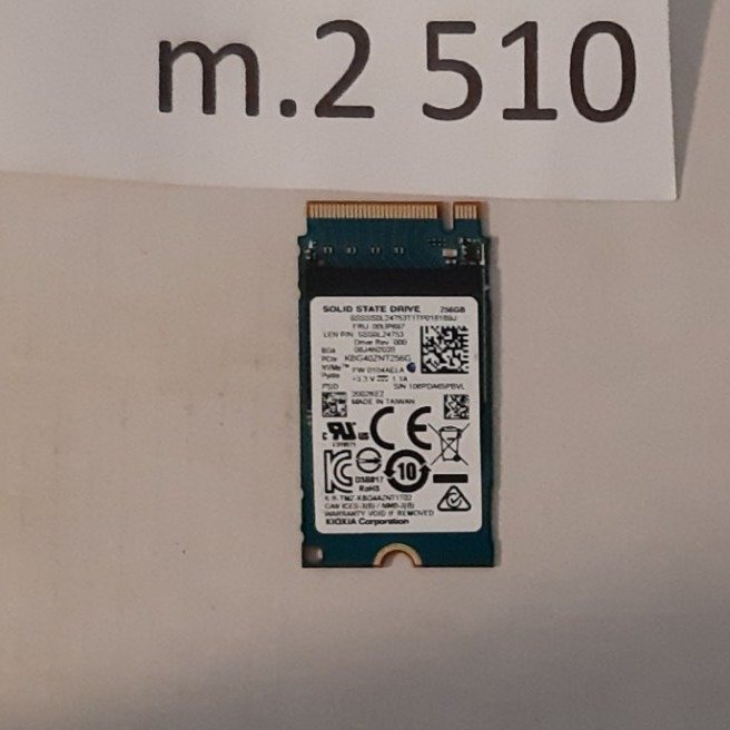 SSD  m2  256GB  NVMe  PCIe  formfaktor 2240  märke : TOSHIBA