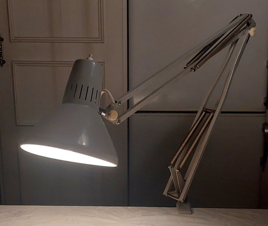 LEDU WASO skrivbordslampa/ arkitektlampa Retro