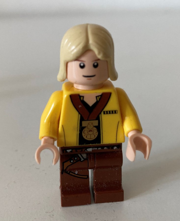 Lego Star Wars Luke Skywalker with Celebration Outfit