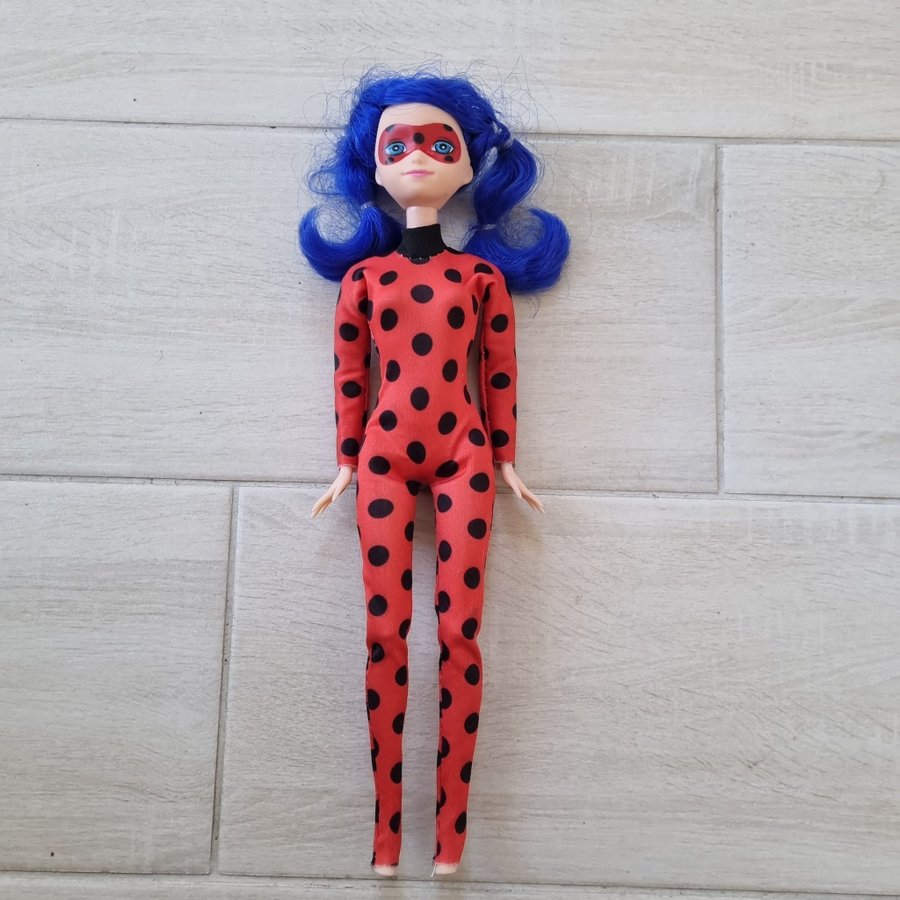 Ladybug miraculous docka