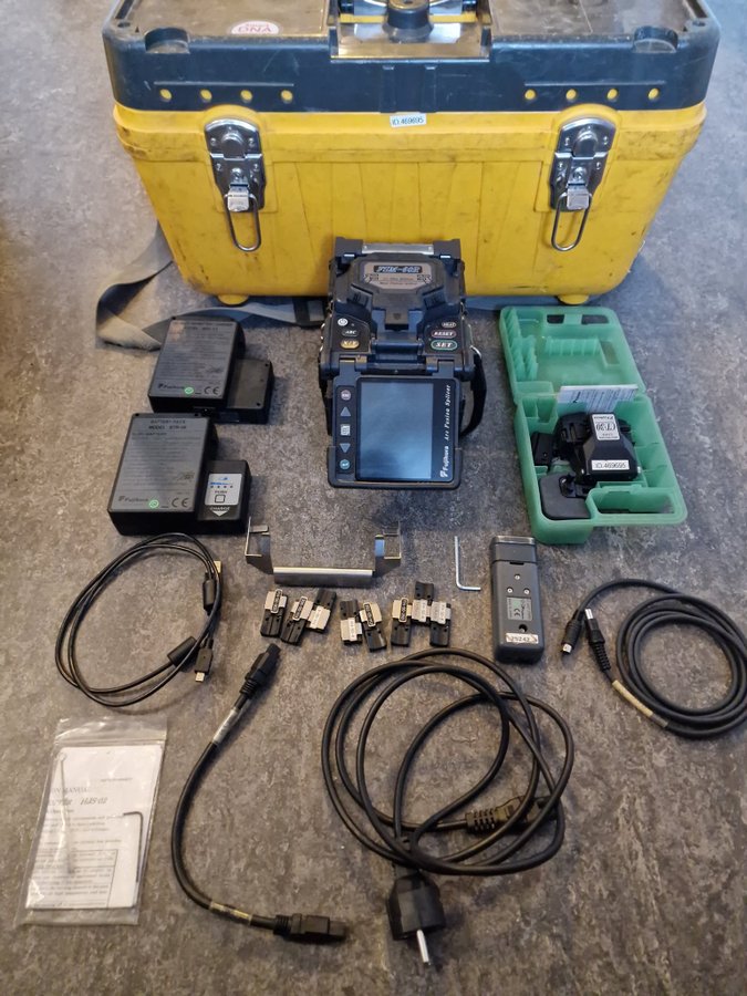 Fujikura FSM-60R SM MM Ribbon Fibersvets / Fiber Ribbon Fusion Splicer tillbehör