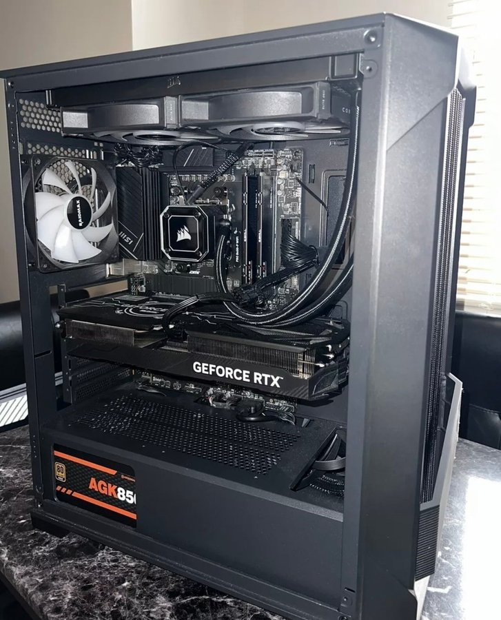 Pc gaming Ryzen 7 7700x-Rtx 4070