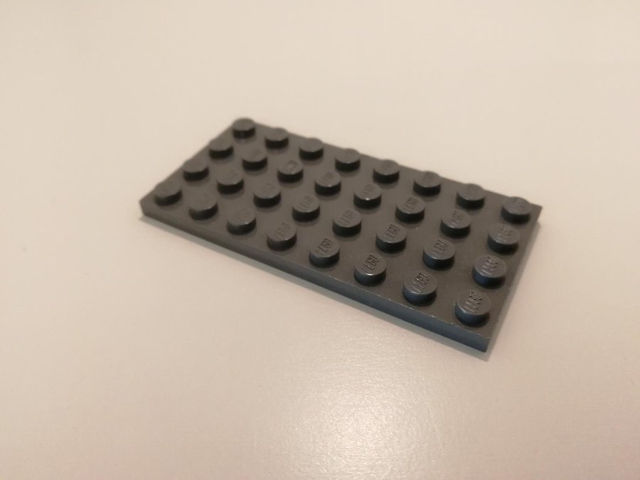 Lego - platta - plate - 4x8 - part 3035 - mörkgrå (bluish)