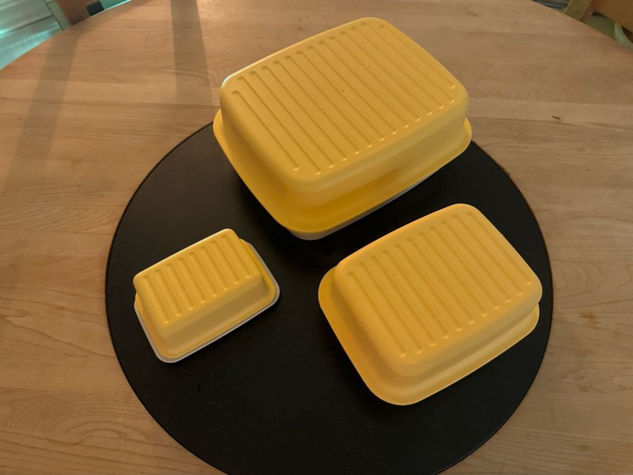 Tupperware förvaringsboxar, smörlåda