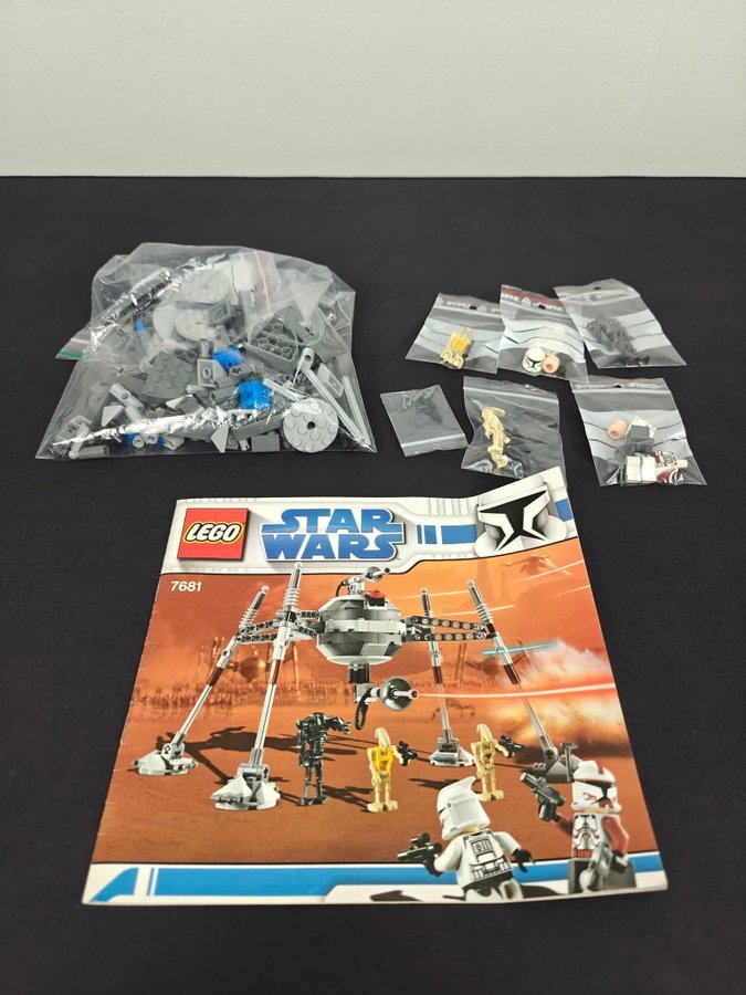 LEGO Star Wars 7681 - Geonosian Spider Droid