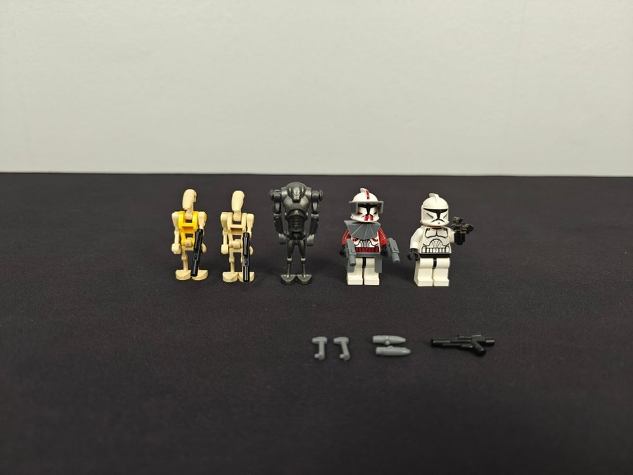 LEGO Star Wars 7681 - Geonosian Spider Droid