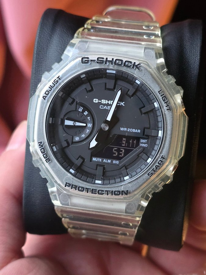 Casio G-Shock GA-2100SKE Carbon Core Guard Transparent