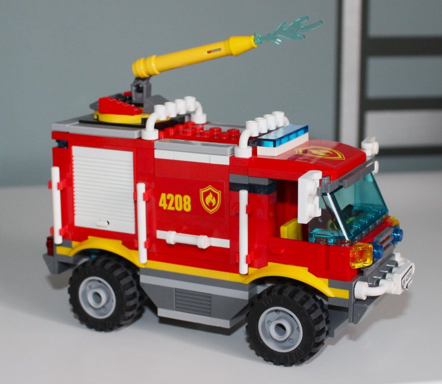 LEGO CITY SET 4208 FIRE TRUCK BRANDBIL TOWN