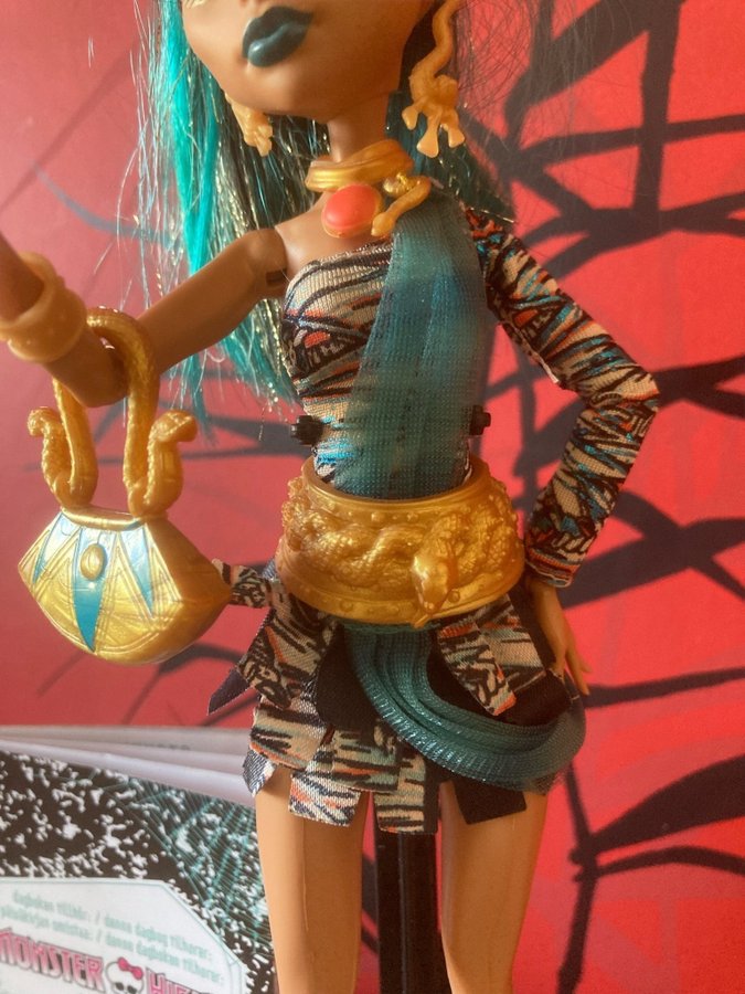 Monster High Nefera De Nile Doll