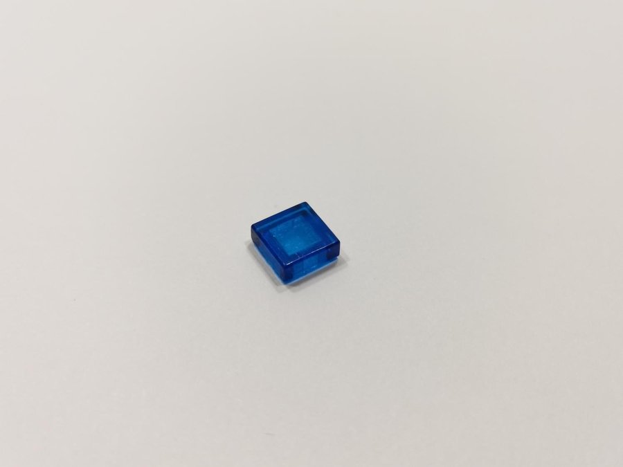 Lego - transparent - tile - 1x1 - part 3070b - blå (trans blue)