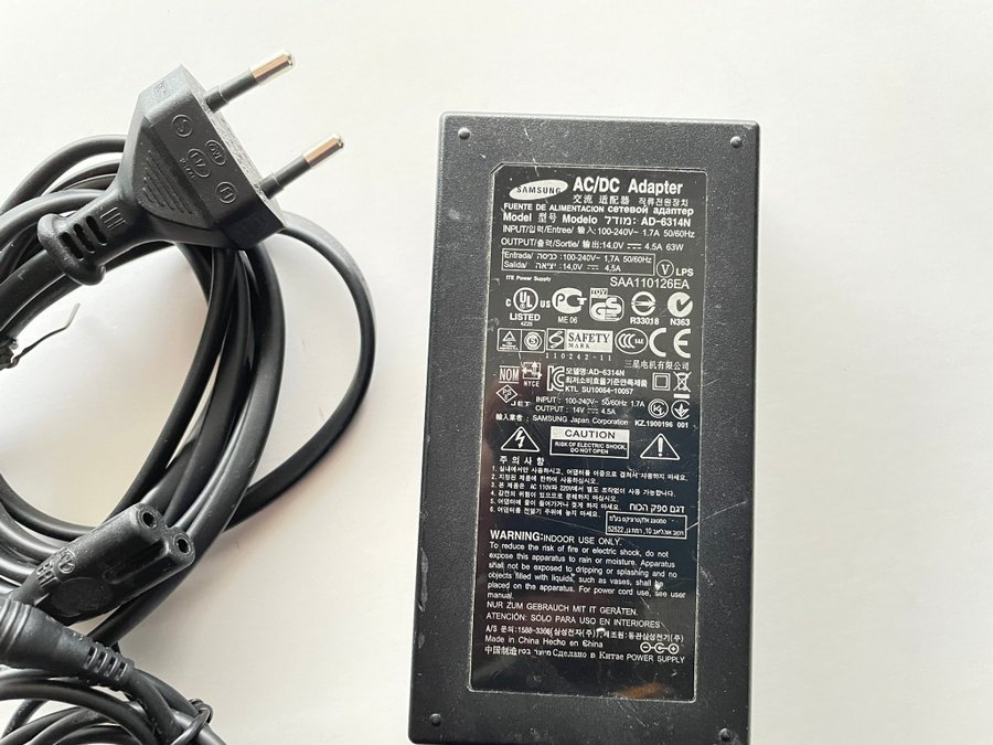 Samsung AC/DC Adapter SAA10126EA