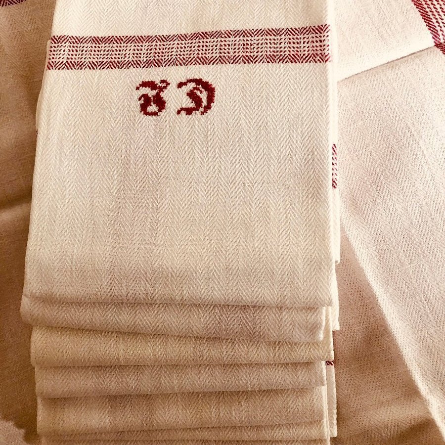 Kök handdukar åtta stycken linne med broderad monogram vintage