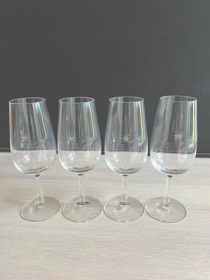 4 st champagneglas / vitvinsglas - Kosta Boda Bouquet Signe Persson Melin